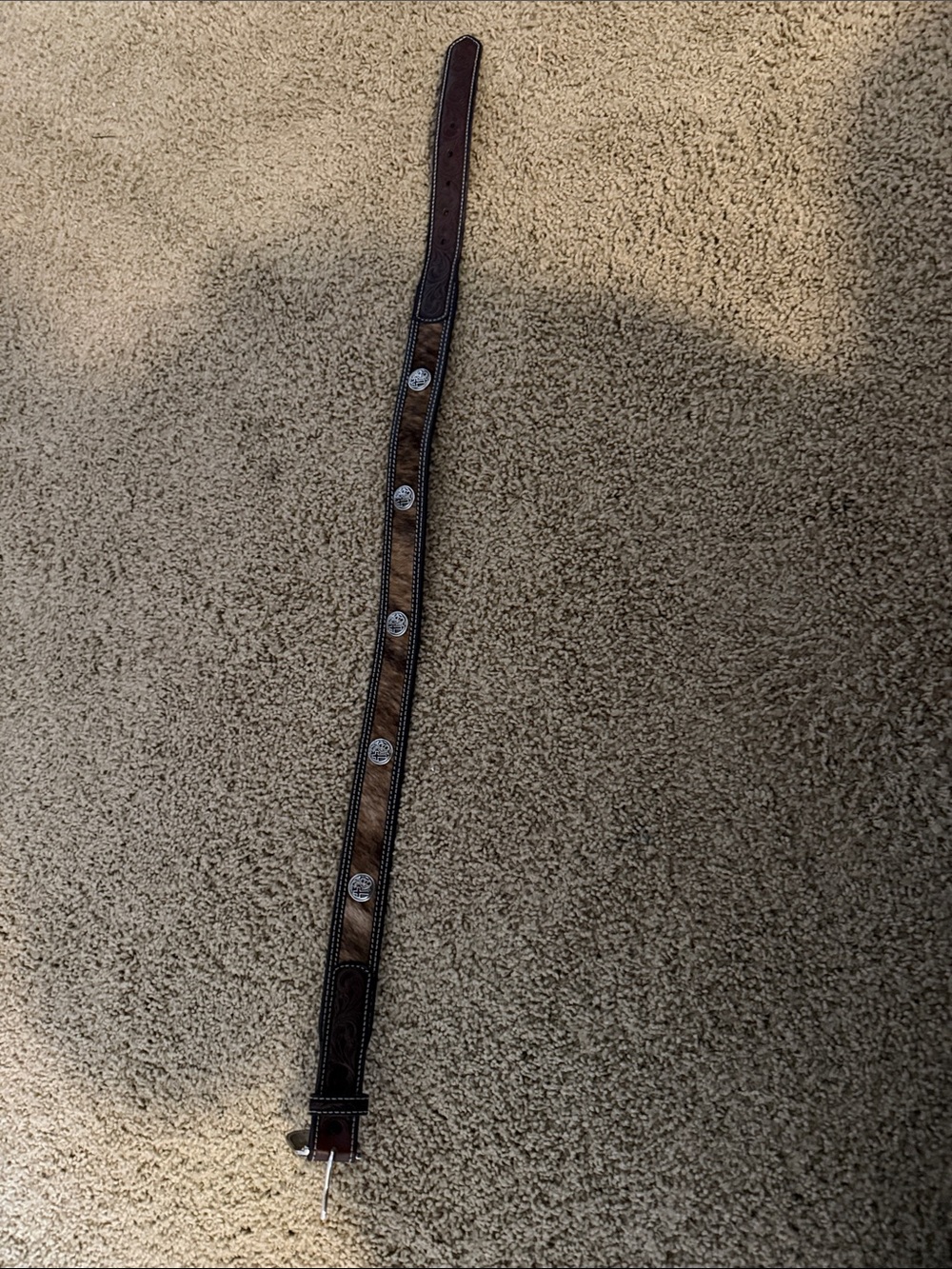 Brown Leather Western-Style Women’s Belt with Conchos